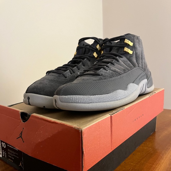 Men’s 10 - Jordan 12 Retro \